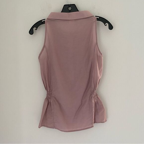 Que Women’s Ruffle Front Sleeveless Silk Blend Button Front Blouse size XS - Picture 3 of 3